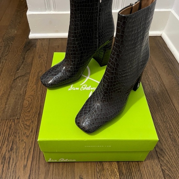 Sam Edelman Gorgeous unique color and so stylish ankle boots. No longer in stock - Picture 5 of 11